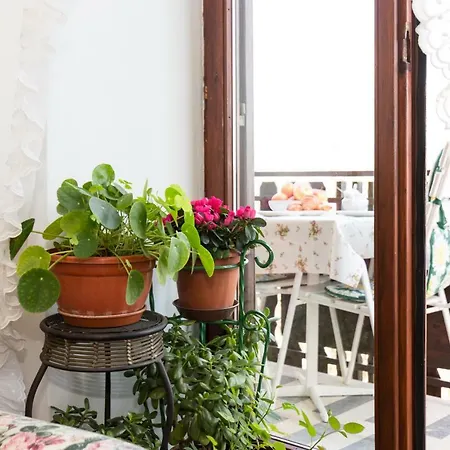 Comfy And Warm Ap With Balcony Surrounded With Beautiful Nature *